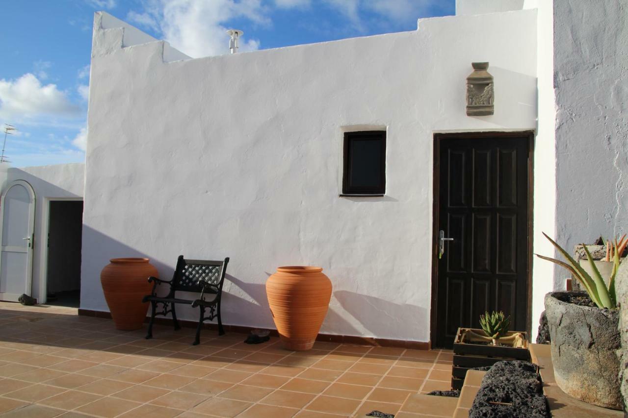 Casa Caldera Guiguan Villa Tinajo Exteriör bild